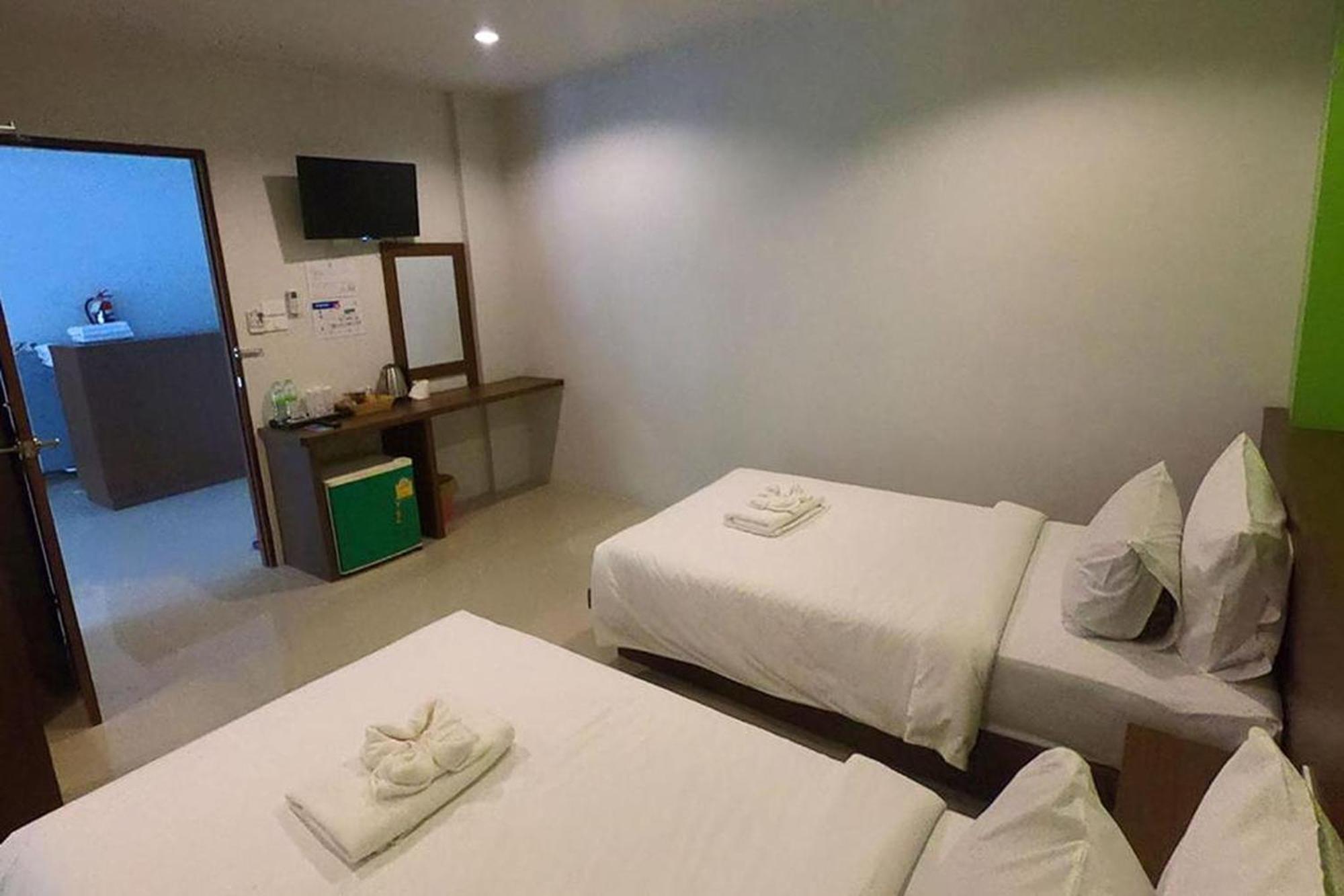 Friendly Hotel Krabi Exterior photo