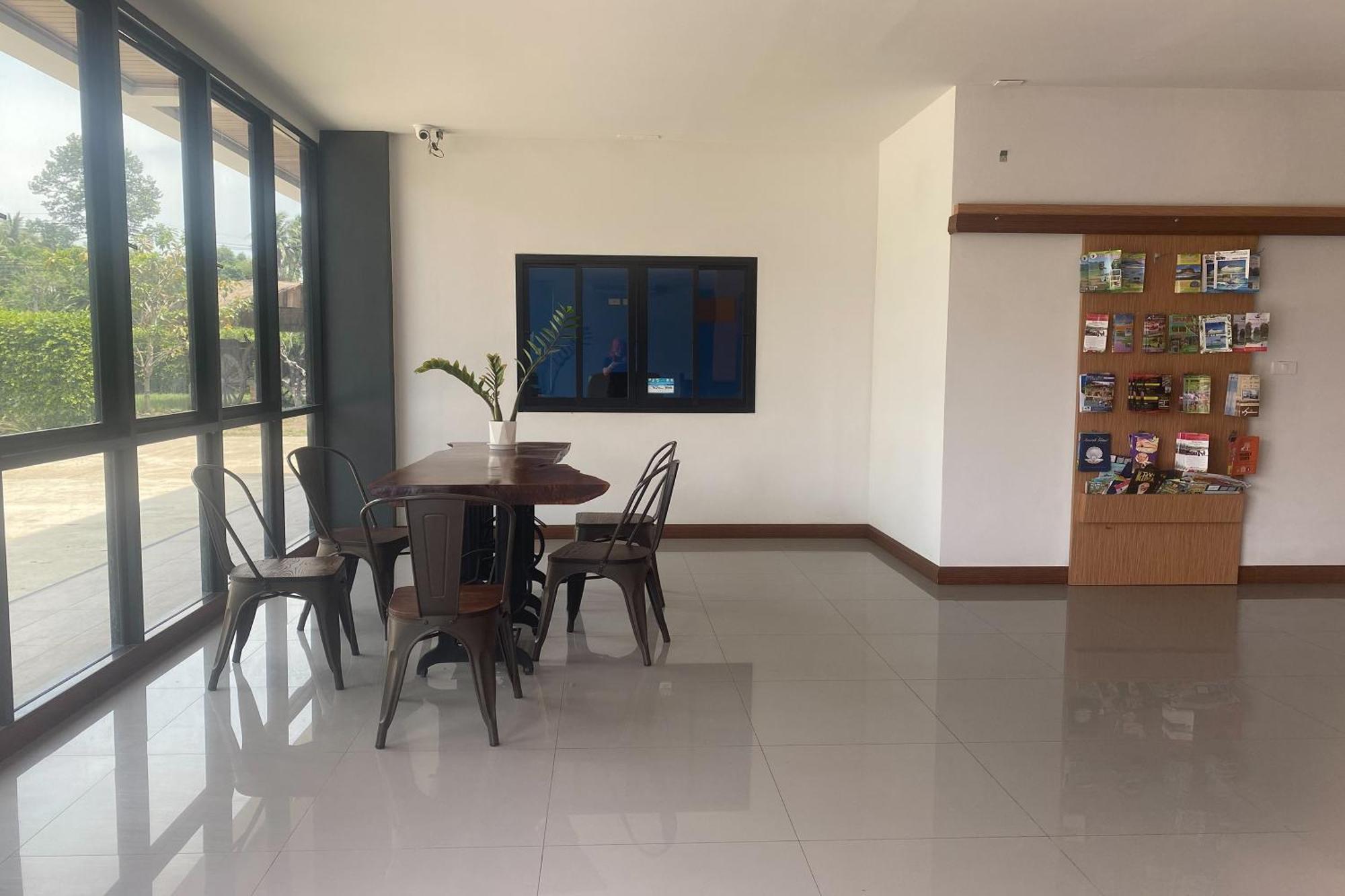 Friendly Hotel Krabi Exterior photo